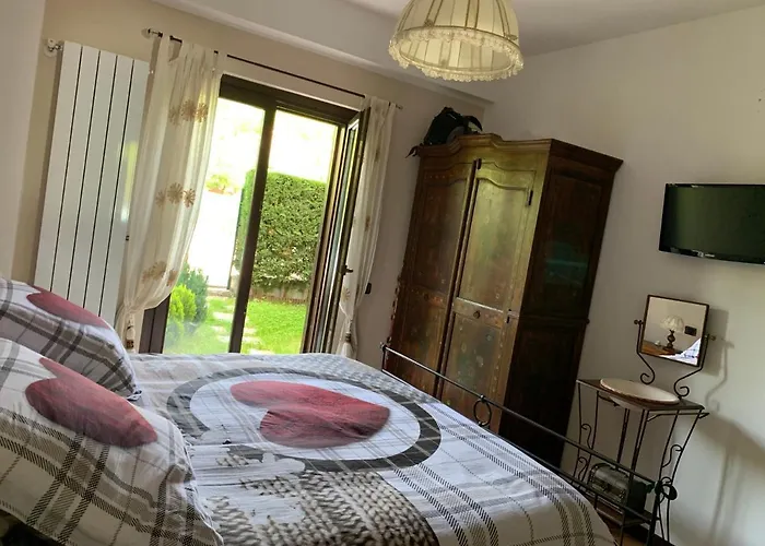 Apartman La Casa Del Pino Argentato *